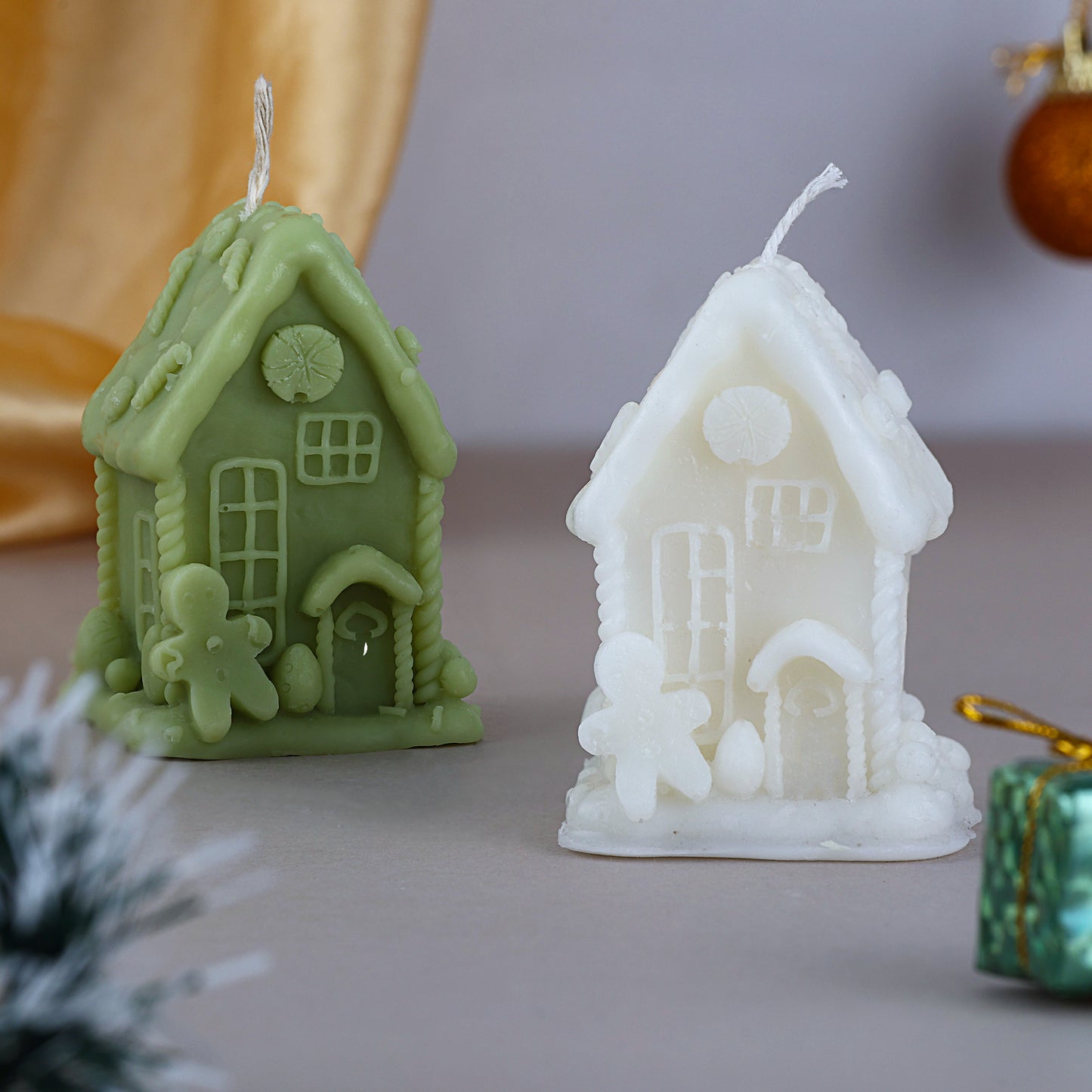 Christmas Mini Gingerbread Cottage House Candle || Scented Decorative Candle